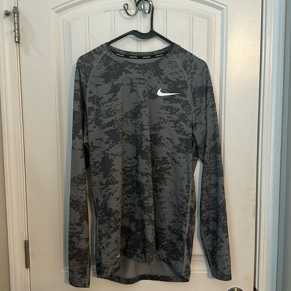 Nike Long Sleeve UV Digital Camo Print / Large